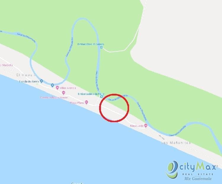 Terreno en Venta en la Playa cerca de Monterrico - 1
