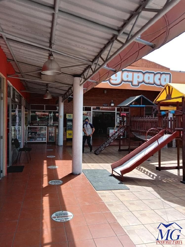 ALQUILO LOCAL COMERCIAL EN CENTRO COMERCIAL - 1