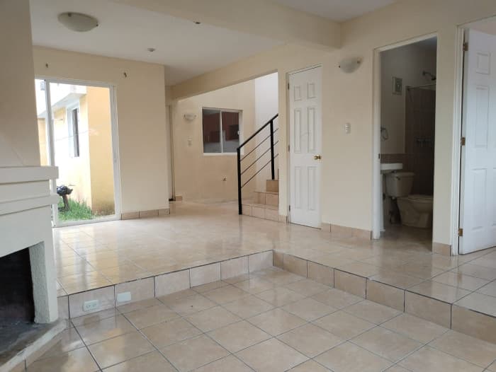 Casa en Venta en Valle de Navarra San José Pinula - 1