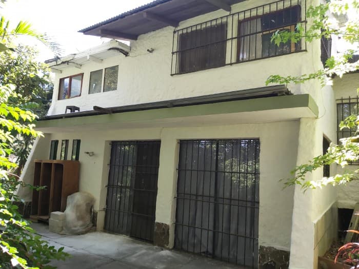 Vendo Complejo con Varias Construcciones de Vivienda - 1