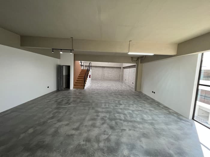 Venta de ofibodega en El Naranjo para inversionista - 1