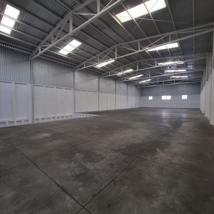 Ofibodega en renta en las Tunas zona 4 Mixco - 1