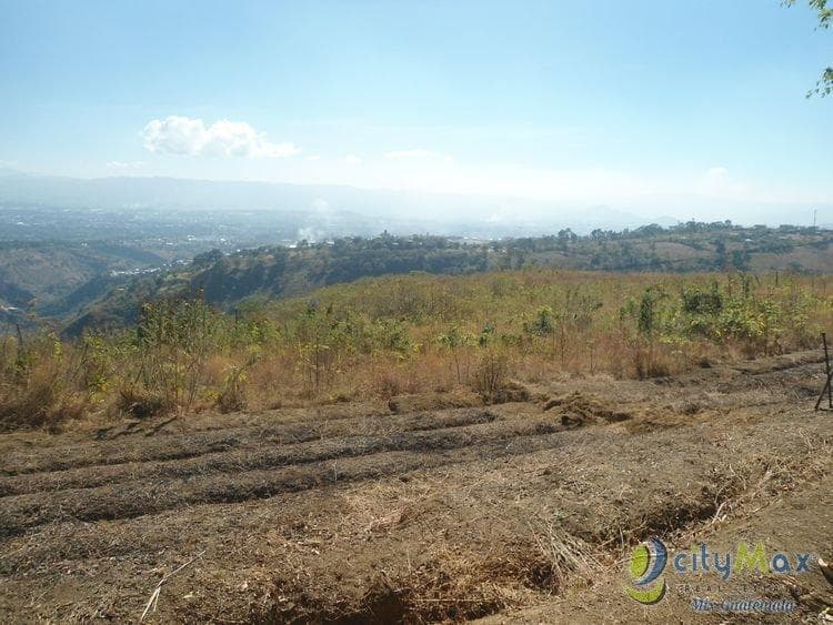 FINCA EN VENTA EN RUTA INTERAMERICANA HACIA SAN LUCAS - 1
