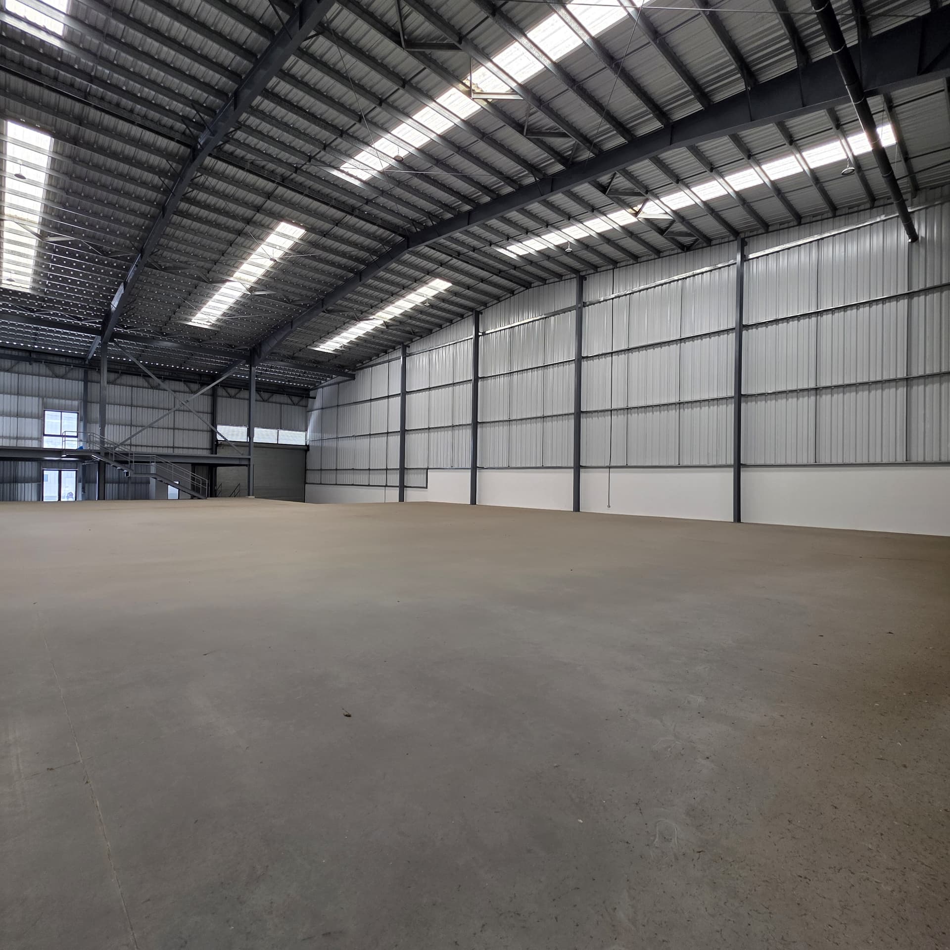 Ofibodegas en Renta o venta en Amatitlan - 1