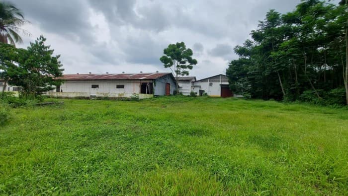 Terreno Comercial en Venta con Bodegas en Retalhuleu - 1