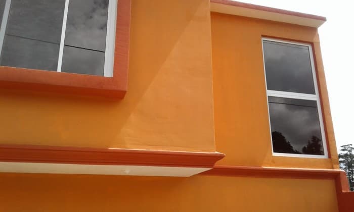 Vendo Casa ubicada en Santiago Sacatepéquez km 33.5 - 1