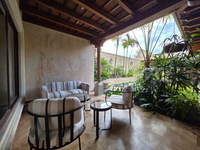 Bella Casa en Venta en La Antigua Guatemala - 1