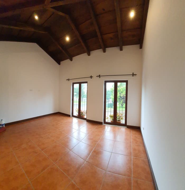 Hermosa casa en venta en Condominio Antigua Guatemala - 1