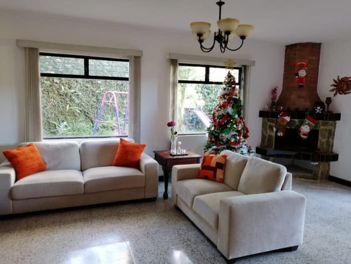 Casa en Venta Los Manantiales Carretera San José Pinula - 1