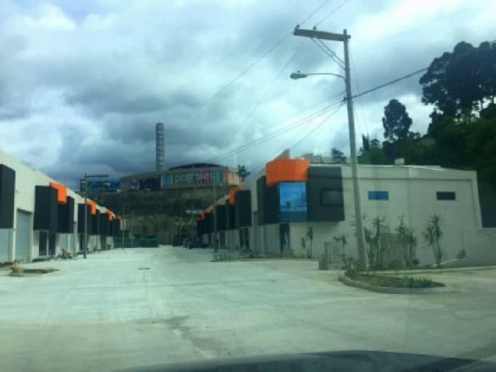 Renta de Ofibodega, final Calzada La Paz, zona 17. - 1