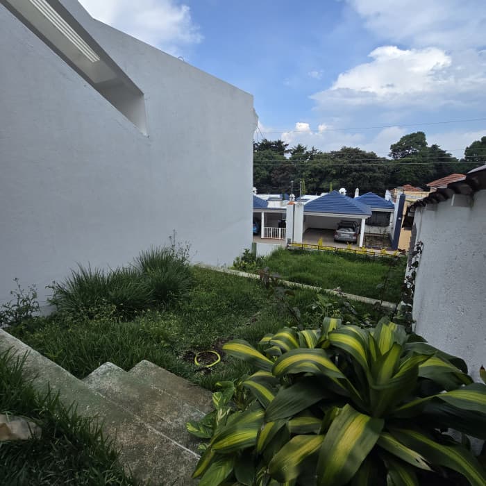 Hermosa casa en venta y renta condominio El Campestre - 1