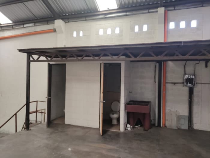 BODEGA EN #VENTA EN SAN CRISTÓBAL - 1