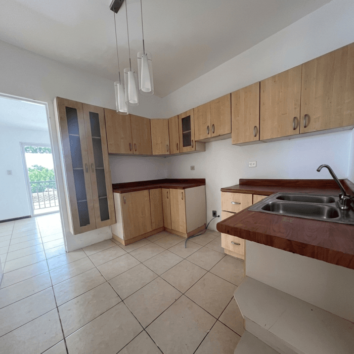 Casa en Venta Los Cerezos Santa Catarina Pinula - 1