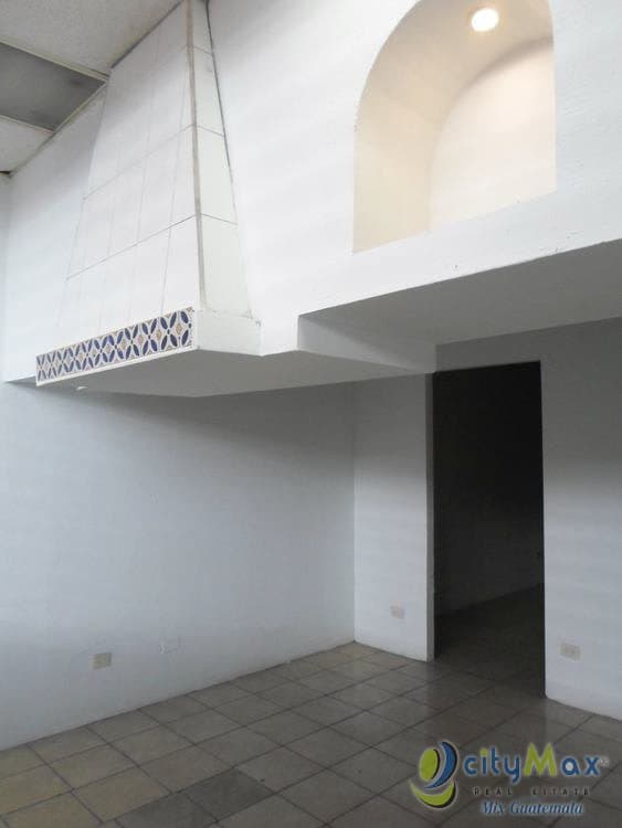 Rento Local Comercial en Zona 6 de Villa Nueva - 1