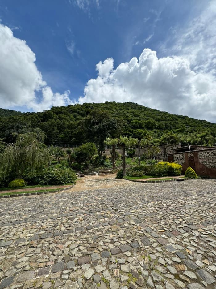 Vendo hermoso terreno cerca de la Antigua Guatemala - 1