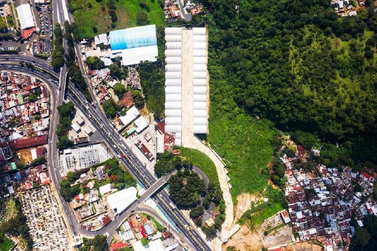 Ofibodegas Megacentro en renta o venta, Km. 16.8 Mixco. - 1