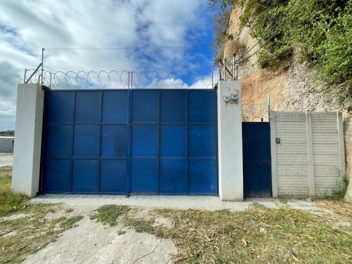 Bodega en Venta de 1,119.94 mt2 ubicada en Palencia - 1