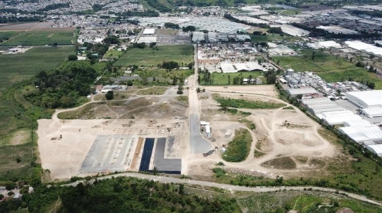 Terreno en venta para bodega en Amatitlán Guatemala - 1