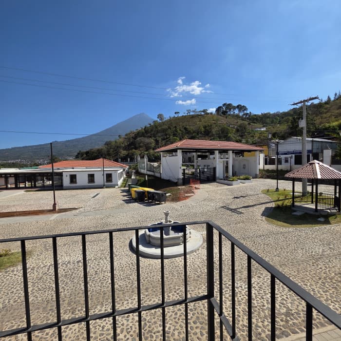 Casa Nueva en Venta Cercana a La Antigua Guatemala - 1