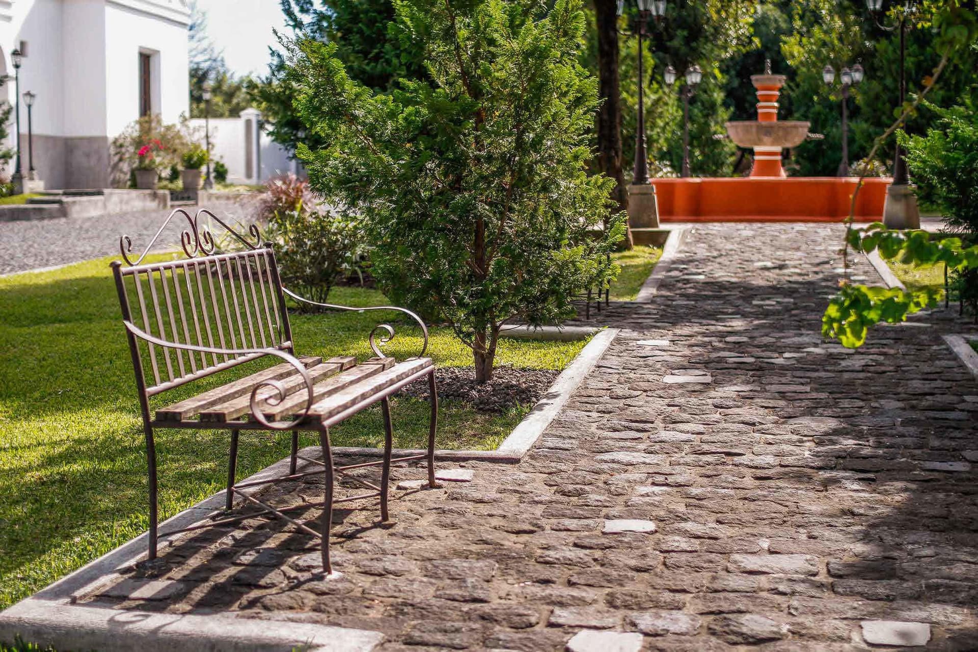 En venta terreno residencial cercano Antigua Guatemala - 1