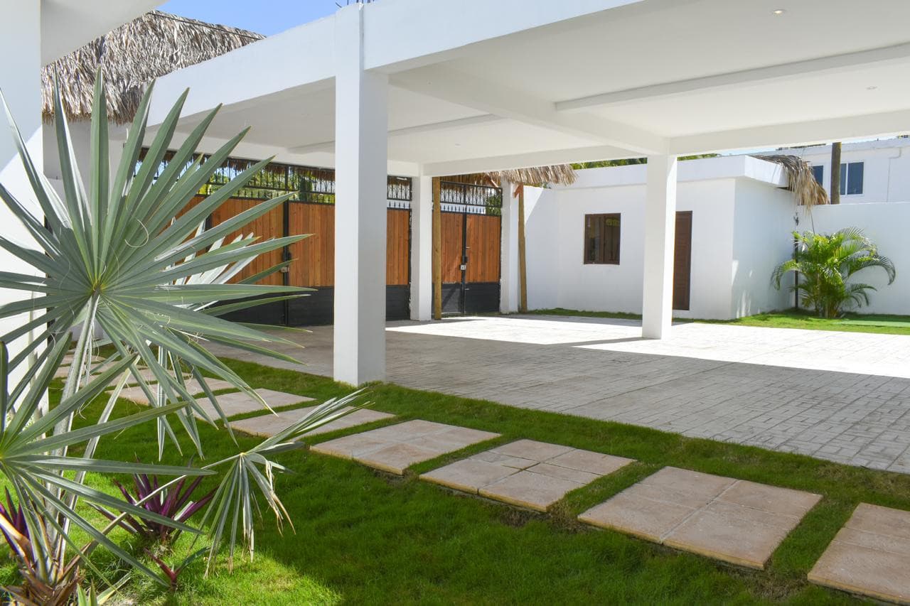 Espectacular casa en Venta en Monterrico - 1