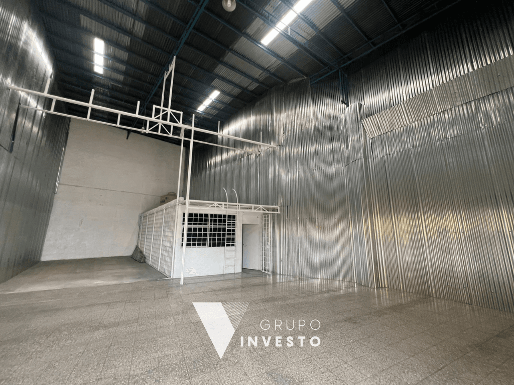 Renta de bodega comercial, Km 18.5 ruta Interamericana. - 1