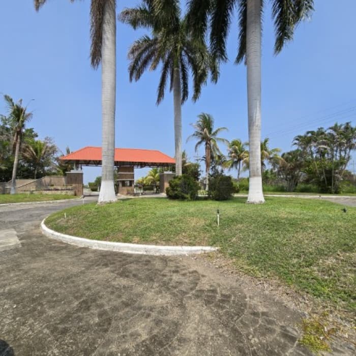 Terreno en Venta Santa Rosa, Lagunas de Monterrico II - 1