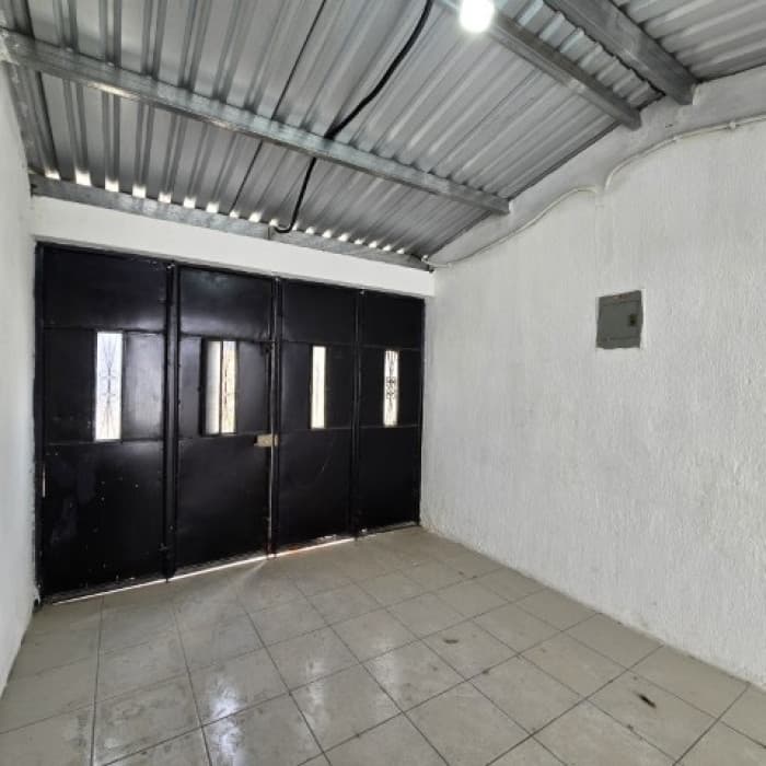 Casa en Renta para Negocio San Juan Sacatepéquez - 1