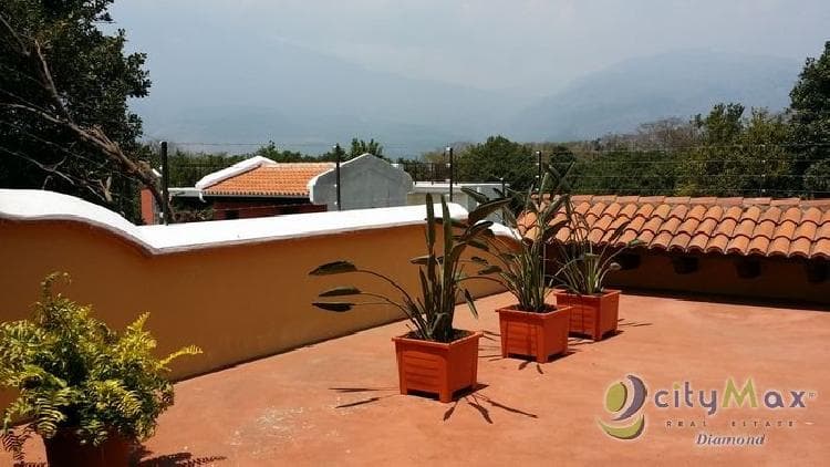 CASA EN VENTA EN CONDOMINIO EN ANTIGUA GUATEMALA - 1