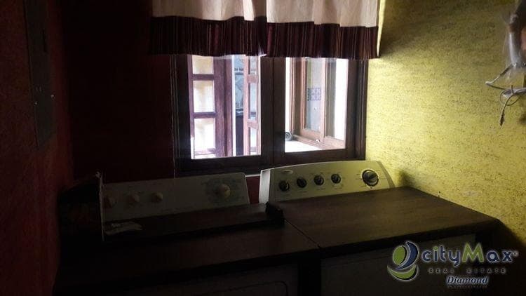 RENTA HERMOSA RESIDENCIA AMUEBLADA EN JOCOTENANGO - 1