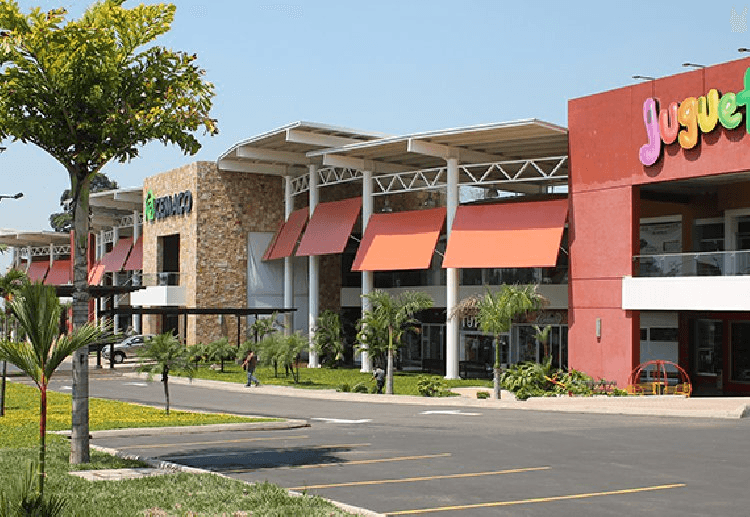 Local en Venta en Plaza Américas Mazatenango - 1