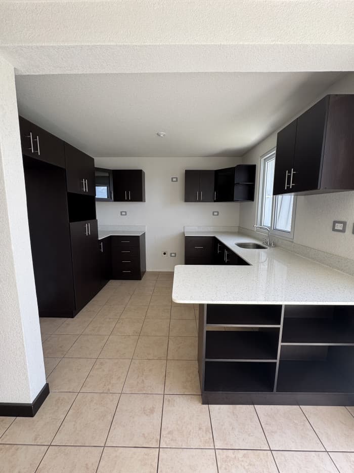 Casa en venta en Construcción a pocos min de Antigua - 1