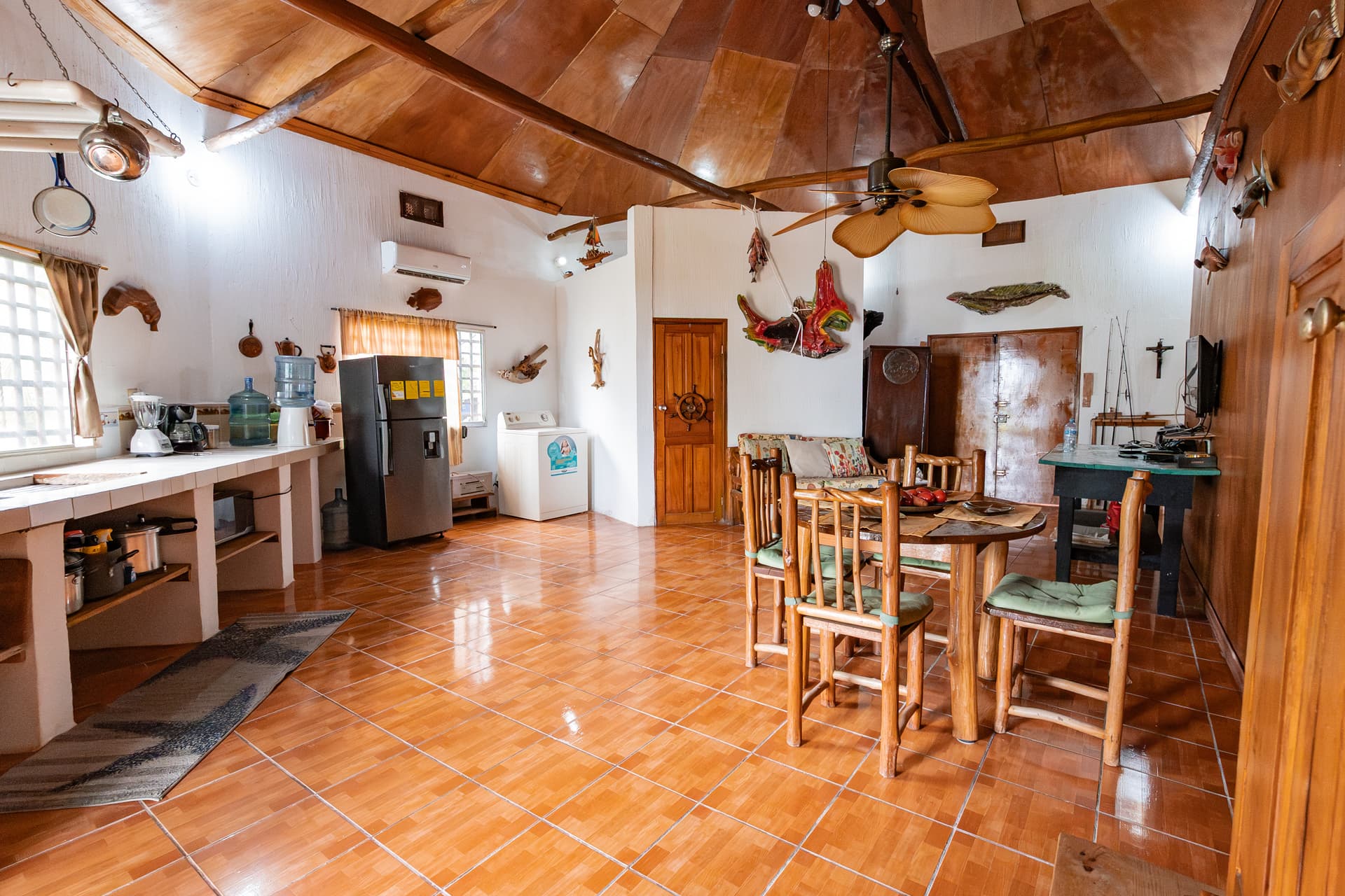 Venta casa frente al mar, Punta de Palma Puerto Barrios - 1