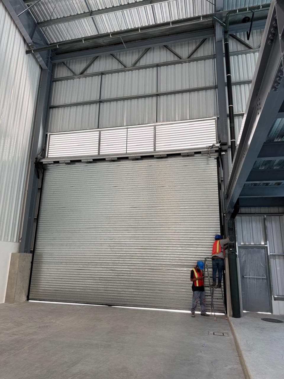 Amplia Bodega Industrial sobre CA-9 - 1