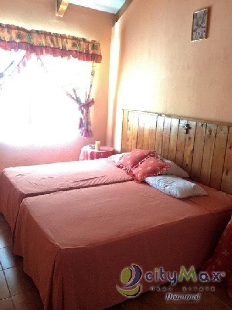 VENDO HERMOSA CASA AMUEBLADA EN SAN LUCAS SACATEPEQUEZ - 1