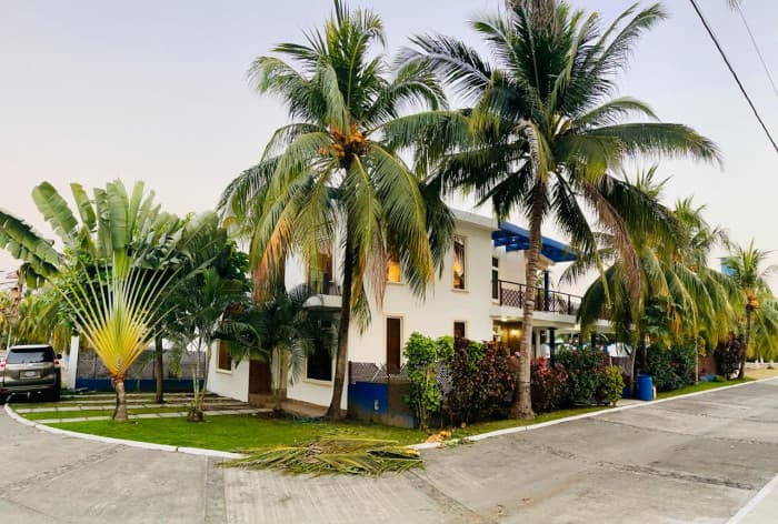 Espectacular Casa en Venta en Alta Mar Puerto San José - 1