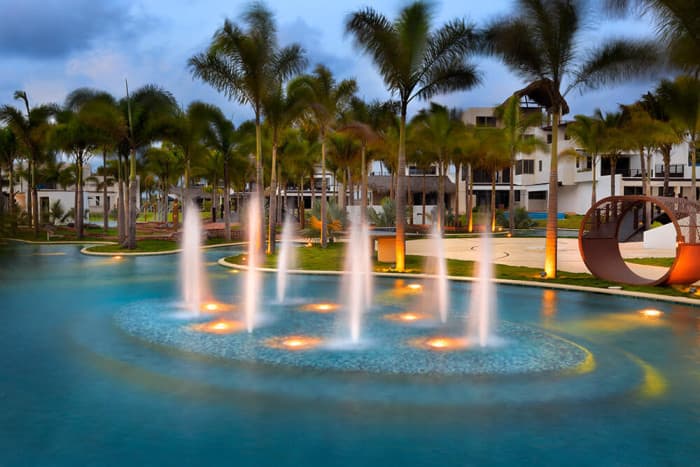 Espectacular villa amueblada en renta en Monterrico - 1