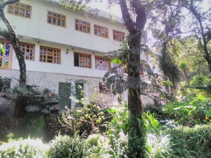 Edificio-Hotel en Venta en San Andrés Semetabaj - 1