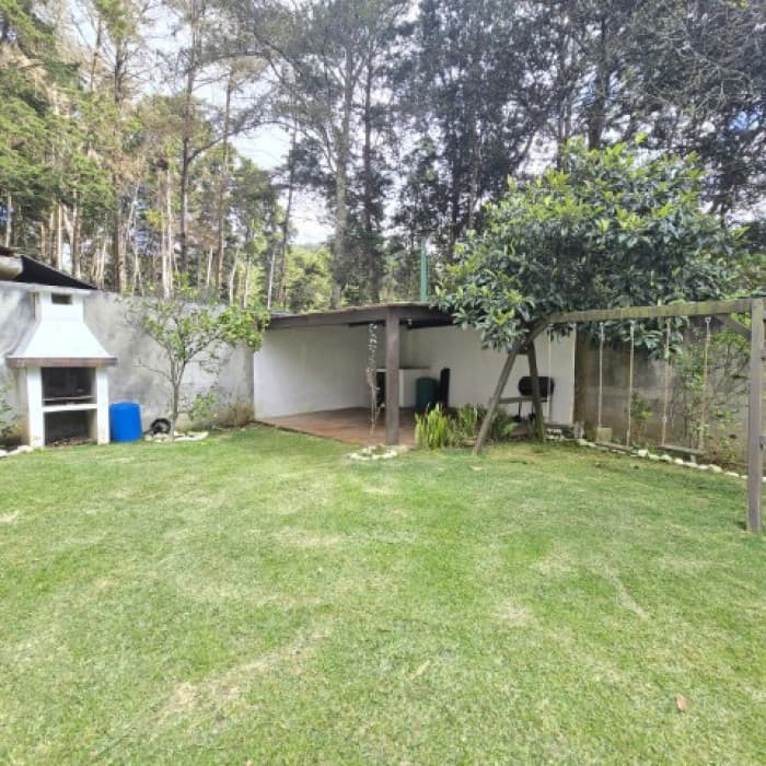 Casa con Jardín en Venta San Lucas Sacatepéquez - 1