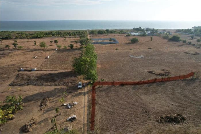 Terreno Plano en Venta en Aldea el Guayabo Iztapa - 1