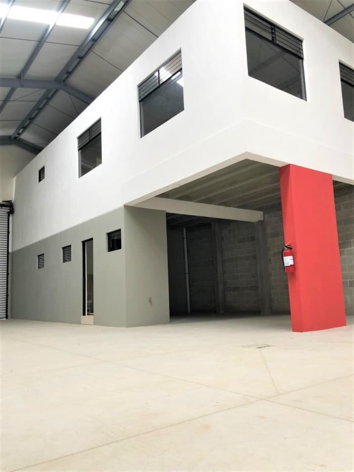 Ofibodega en Construcción en Xela, Fase III - 1