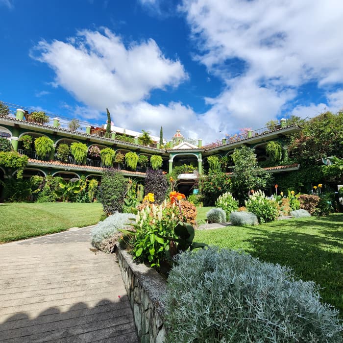 Edificio o Casa en Venta a 10 Minutos Antigua Guatemala - 1