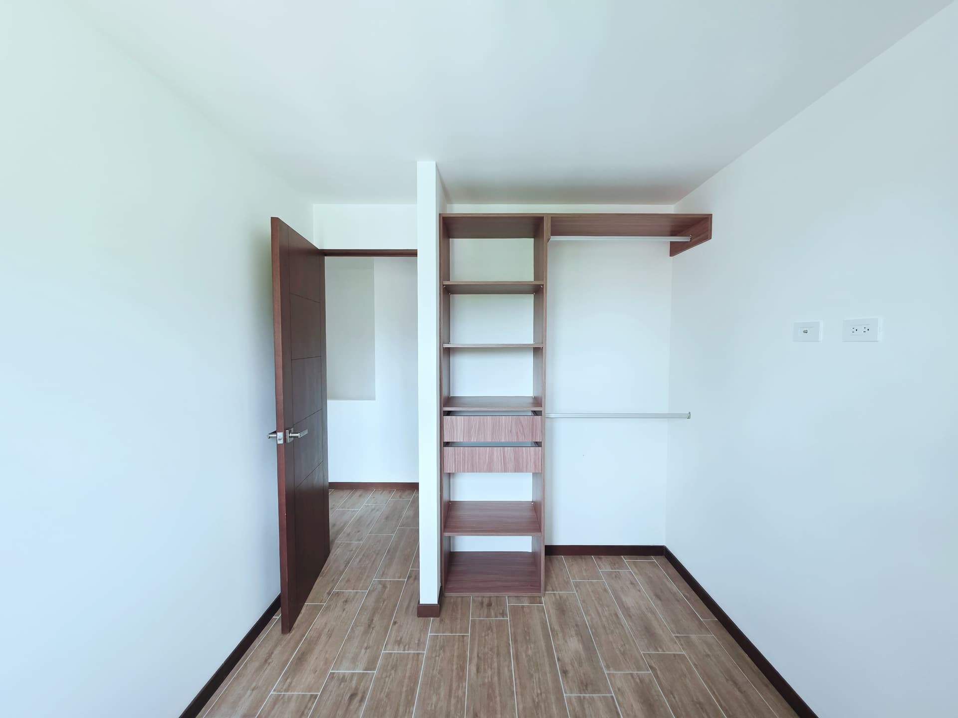 Apartamento de 2 Niveles en Venta Nuvó Naranjo Z4 Mixco - 1