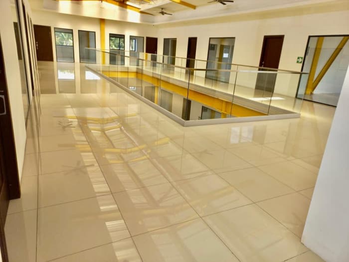 Oficina en renta en centro empresarial en Escuintla - 1
