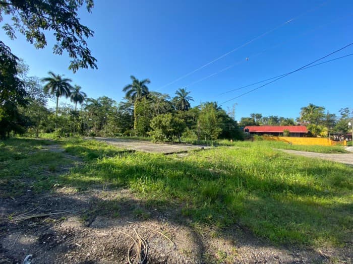 Vendo Terreno de 10,797.47Vrs2 en Puerto Barrios Izabal - 1
