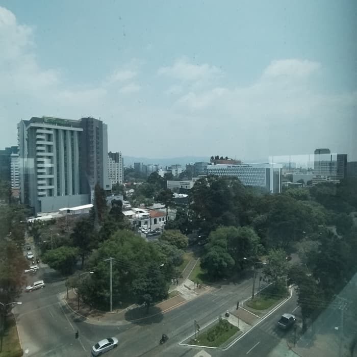 Oficina de 1,116Mts2 en Renta en la zona 9 Obra Gris - 1