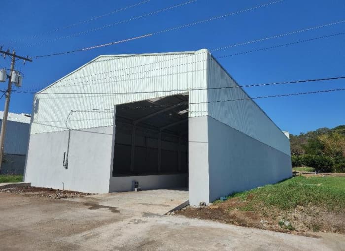 Bodega en Renda en Condominio Industrial Taxisco - 1