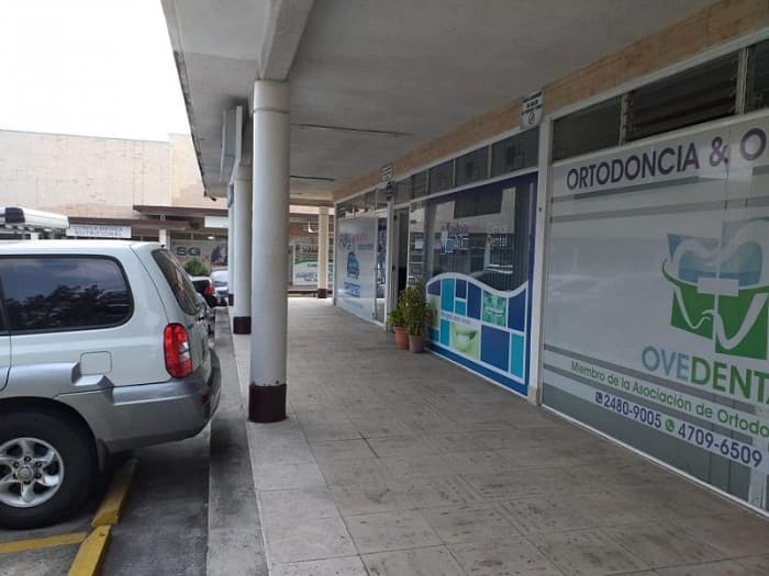 Local Comercial en Venta San Cristóbal Guatemala - 1