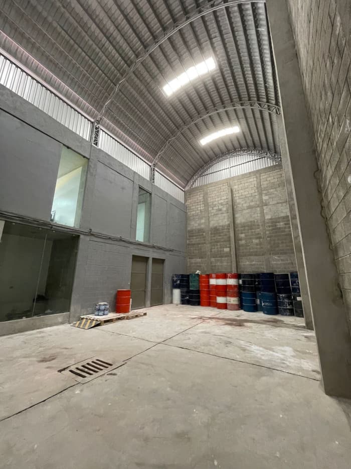 ofibodega en Venta Carretera al Atlantico, Oportunidad - 1