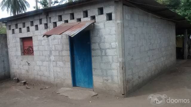 Media cuerda de terreno mas 2 metros de largo con casa construida, agua y luz al dia. escritura al dia. - 1